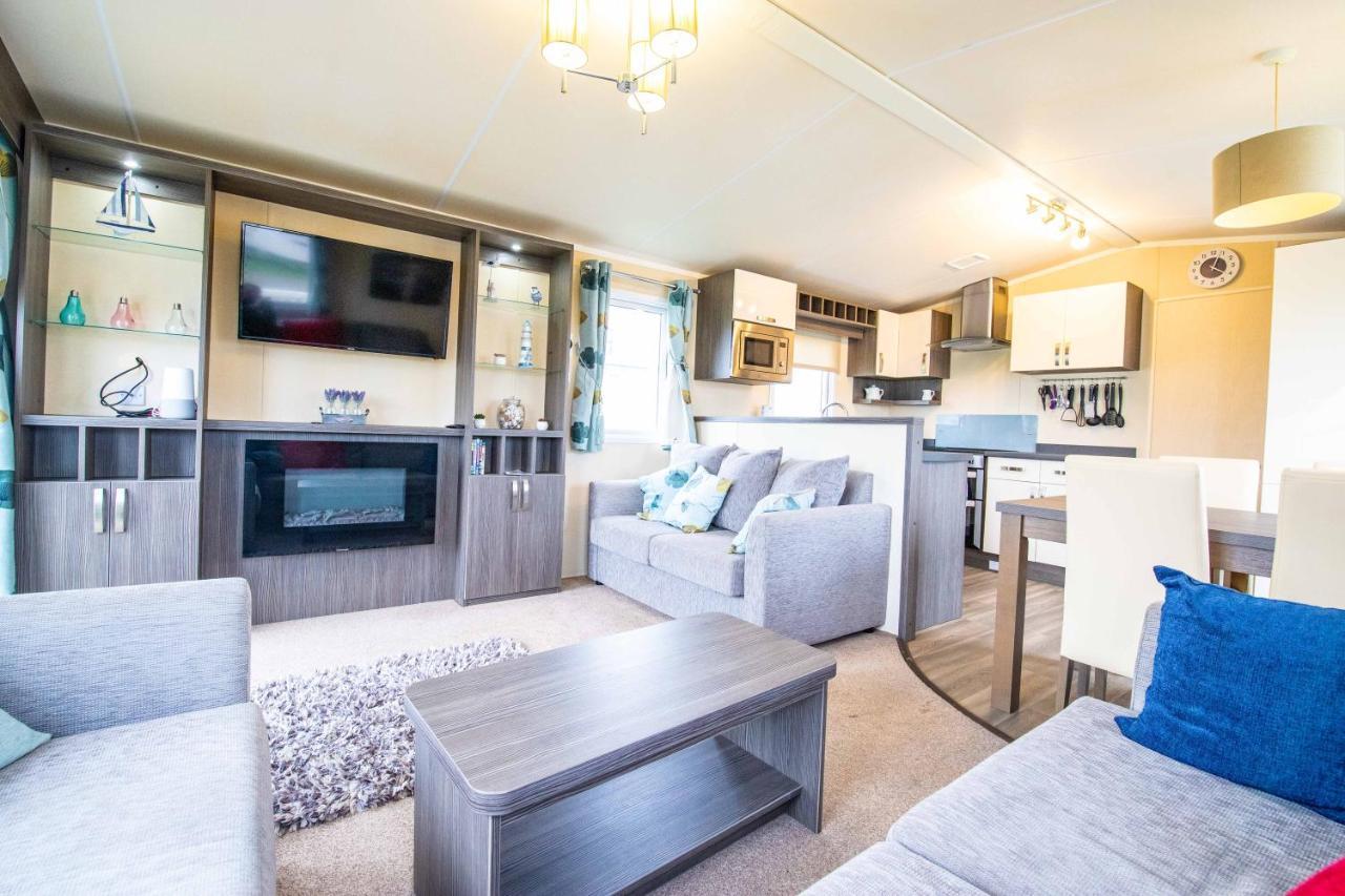 Big Skies Platinum Plus Holiday Home With Wifi, Netflix, Dishwasher, Decking Camber Eksteriør bilde